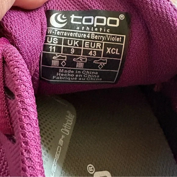 Topo Athletic Terraventure 4 trail runners women’s 11m berry/violet - Picture 3 of 5
